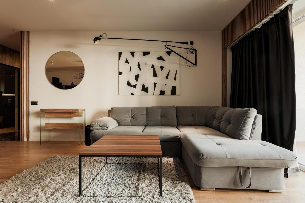Nest Inn Stiletto Apartment Cluj-Napoca Exterior photo