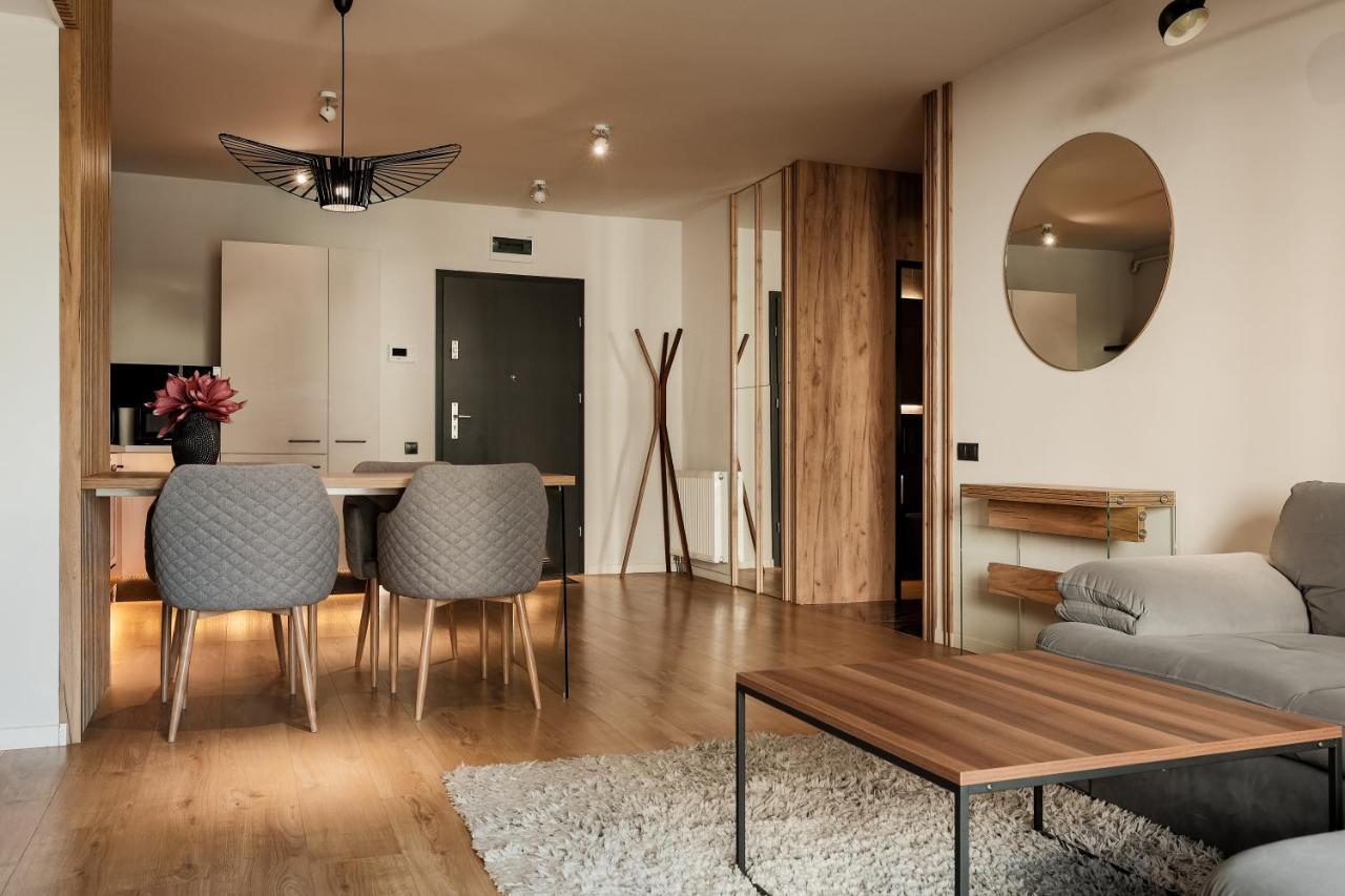 Nest Inn Stiletto Apartment Cluj-Napoca Exterior photo
